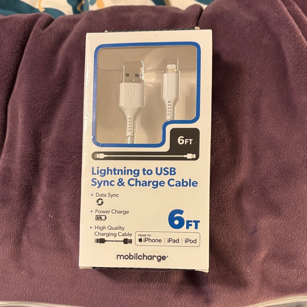 White Lightning to USB Sync & Charge Cable - 6FT